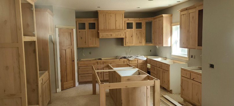 North Oak Enterprises Custom kitchen cabinets